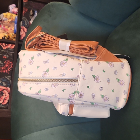 NWT Bambi and BFF flower loungefly mini backpack - Picture 5 of 6